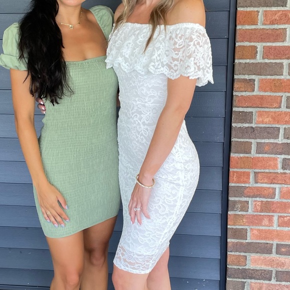 Windsor WHITE lace off the shoulder dress - Picture 2 of 6